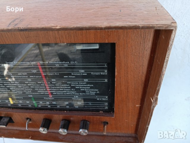 SABA Lindau / 1966г Радио, снимка 8 - Радиокасетофони, транзистори - 43468653