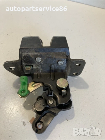 Механизъм на заключване на заден капак за KIA Sportage 2.0 CRDi (2006-2010), снимка 2 - Части - 53429442