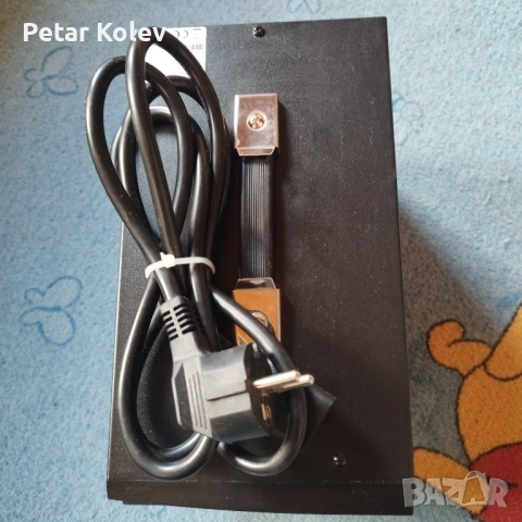 Продавам автоматичен регулатор на напрежение 