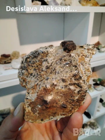 Гранат алмандин в матрица от Сакар планина , снимка 2 - Колекции - 50997135