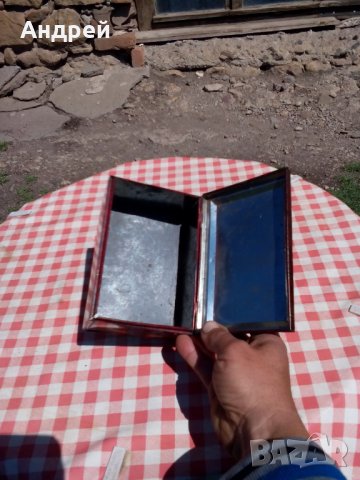 Стара метална кутия #6, снимка 7 - Антикварни и старинни предмети - 28653286