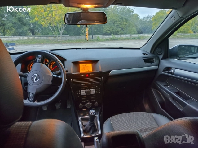 Опел Астра комби , снимка 4 - Автомобили и джипове - 52126073