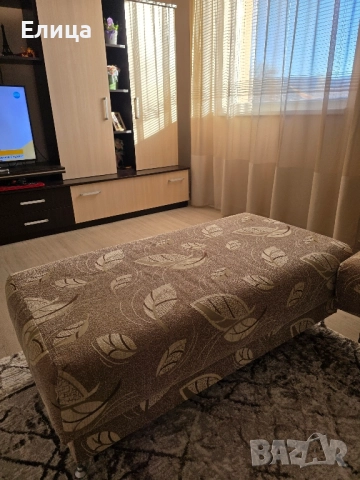 Разтегателен диван с табуретка, снимка 8 - Дивани и мека мебел - 52956424