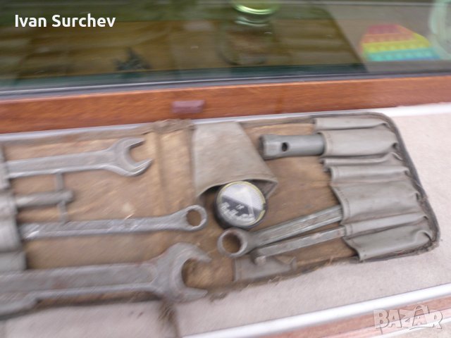 ОРИГИНАЛНО РУСКО ОБОРУДВАНЕ СЪС ИСТРУМЕНТИТЕ ЗА ВАЗ И АЗЛК ОТ СОЦА, снимка 5 - Автомобили и джипове - 40854699