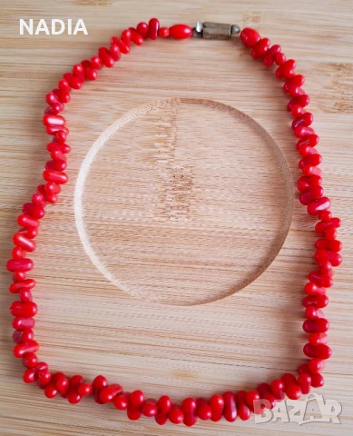 Колие от корал мерджан, снимка 2 - Колиета, медальони, синджири - 51313450