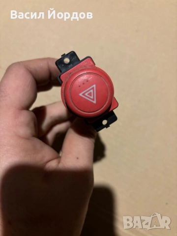 Бутон Аварийни за Хонда Сивик 7 / Honda Civic 7 / Копче Аварийни / M18155 HZS S3N