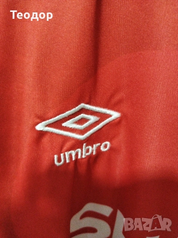 Продавам футболна тениска на Манчестър Юнайтед отзад на CANTONA, снимка 4 - Футбол - 52171712