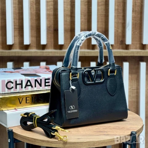 чанти valentino garavani , снимка 4 - Чанти - 50674642