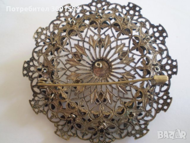 Красива ретро брошка със перли и стъкло, снимка 3 - Антикварни и старинни предмети - 34837814