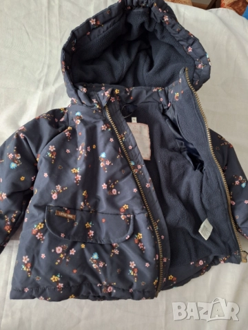 Ново зимно яке за бебе момиче. Размер 6-9 м , снимка 3 - Бебешки якета и елеци - 50471536