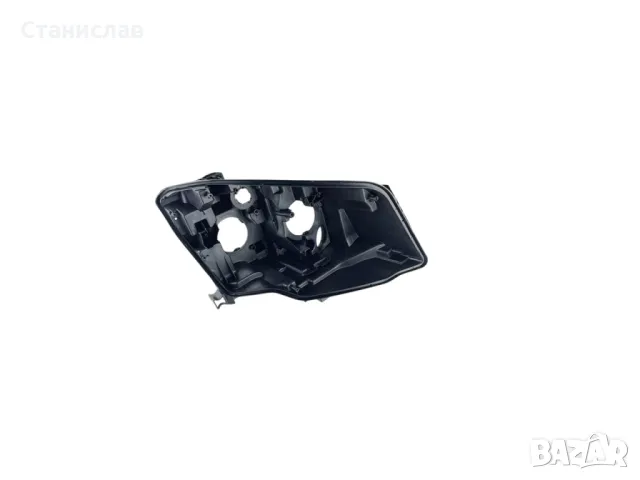 Дясна основа (корпус) за фар за Mercedes GLA-Class X156 (2015-2017), снимка 2 - Части - 47928935