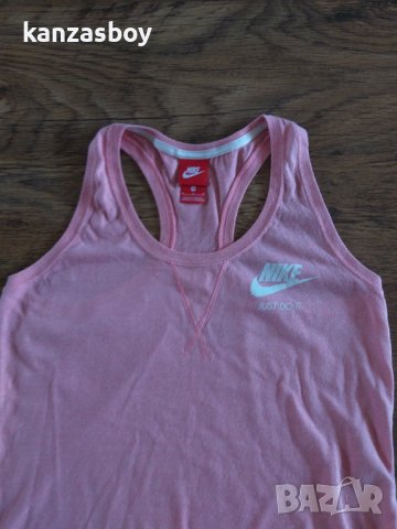 Nike - страхотен дамски потник КАТО НОВ, снимка 3 - Потници - 37452912