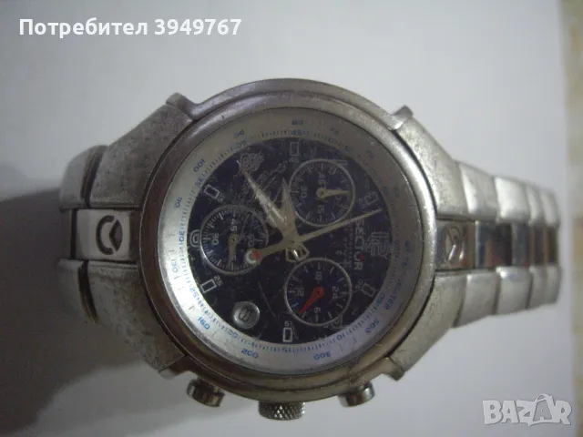 Стар работещ часовник хронограф.