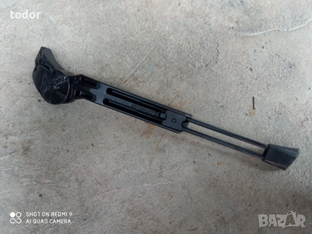 стойка алуминиева