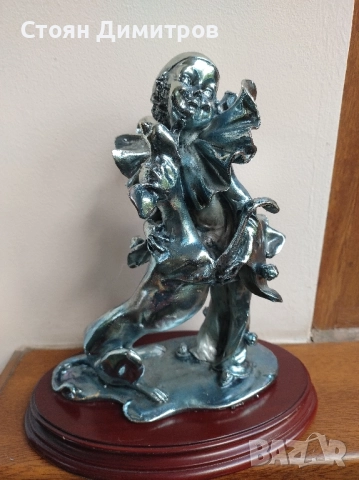 Прекрасна статуетка на клоун и куче,красота, височина 25см, тежи 980гр.ръчна работа , снимка 8 - Колекции - 52021296