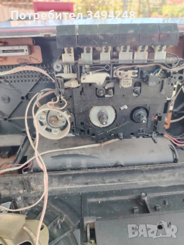 Касетофон Philips , снимка 7 - Радиокасетофони, транзистори - 51235047