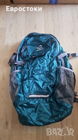 WATERFLY 30 литра Лека раница за през деня с мокро отделение, ултралека сгъваема, трекинг раница, снимка 9 - Спортна екипировка - 50704140