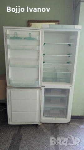 Продавам хладилник с фризер Електролукс, снимка 3 - Хладилници - 52676528