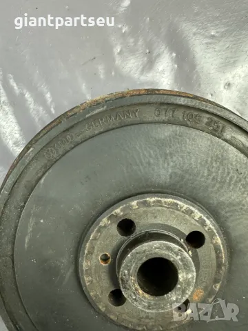 Демпферна шайба за АУДИ AUDI A8 D2 Бензин 077105251, снимка 2 - Части - 49604681