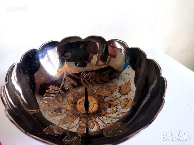 Интересен Бронзов Свещник Със Свещ-Яйце, снимка 3 - Декорация за дома - 49641007