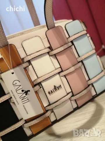 Дамска чанта, снимка 2 - Чанти - 32676765