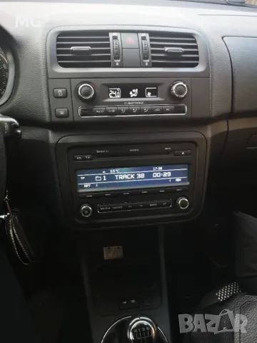 Продавам Skoda Fabia Skout 1.2 tsi , снимка 10 - Автомобили и джипове - 50186422