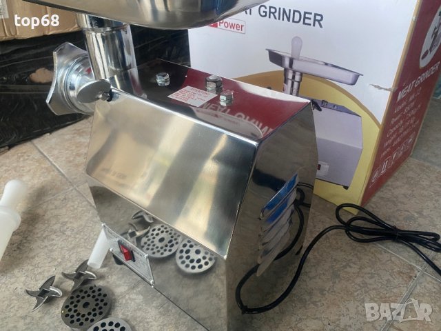 Месомелачка електрическа МК12 MK 12 с маслен редуктор, снимка 4 - Друго търговско оборудване - 43228267