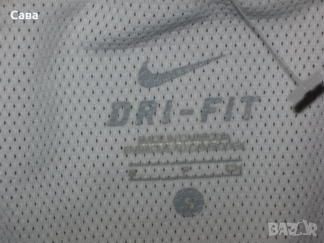 Тениски NIKE  дамски,С-М  /бяла,електрикова/, снимка 2 - Спортни екипи - 37099571