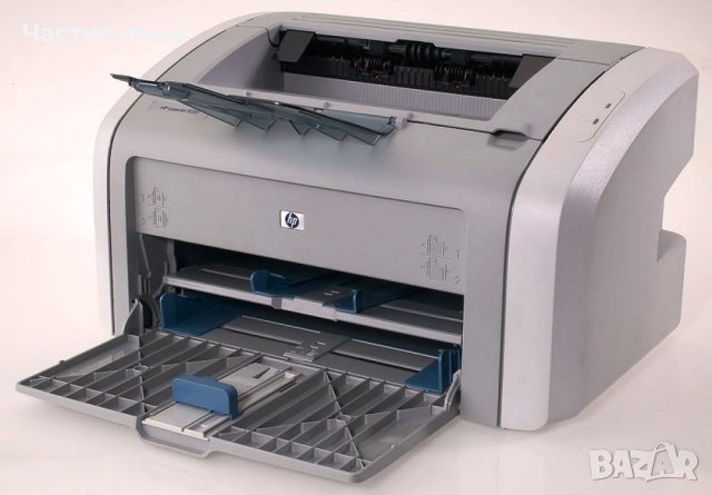 Продавам принтер HP1010 в отлично състояние., снимка 1 - Принтери, копири, скенери - 43897326