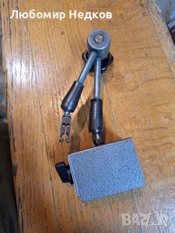 Магнитна стойка индикатор