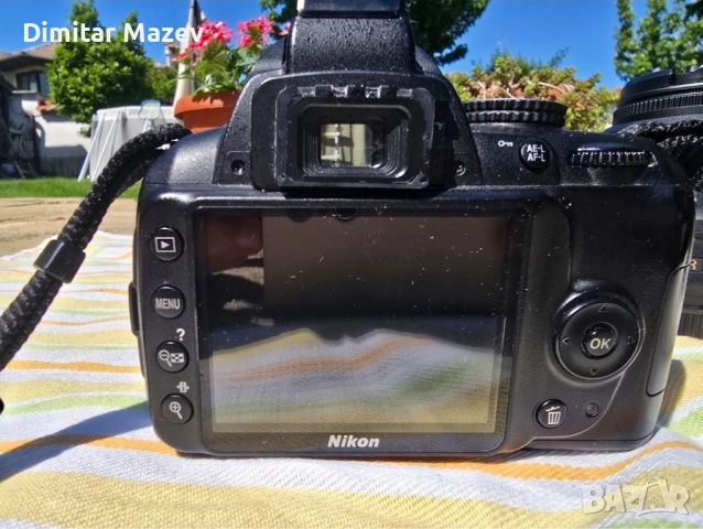 Фотоапарат Nikon d3000 c три обектива отлично състояние, снимка 2 - Фотоапарати - 52482891