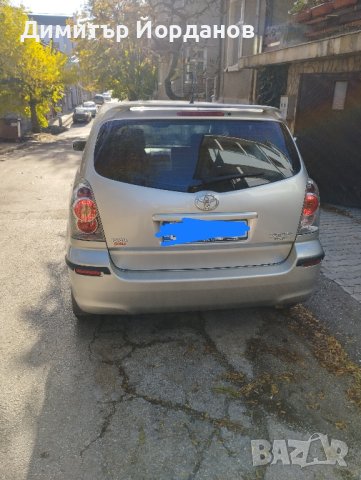 Toyota Corolla Verso 1, 8 vvti, газ, 7 местен , снимка 2 - Автомобили и джипове - 44017771