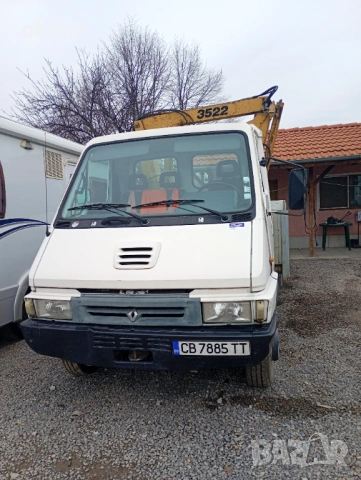 Продавам Renault В120 с кран на 78 хиляди километра изключително добро състояние, снимка 2 - Бусове и автобуси - 53494993