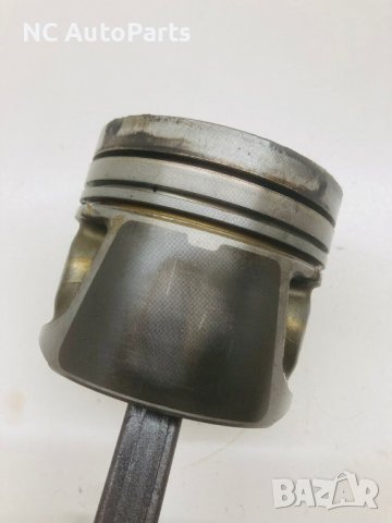 Бутало с биела за Мерцедес А W169 B W245 клас 2.0 дизел 640 0830923 2009, снимка 3 - Части - 39078503