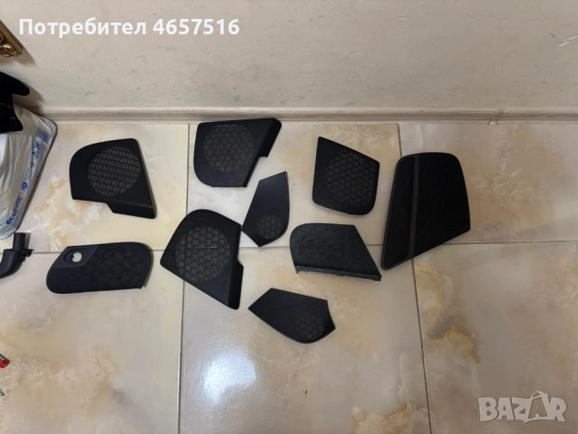 Предпазна решетка на говорителя на предна врата на Голф Golf 5 само за 20лв. 1K2868158, снимка 4 - Части - 52516642