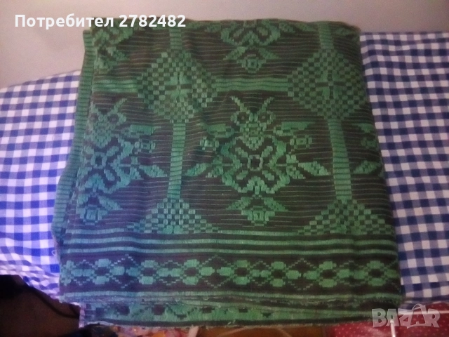 Ръчно тъкани къси килими и калъфка за възглавница, снимка 3 - Покривки за легло - 52815457
