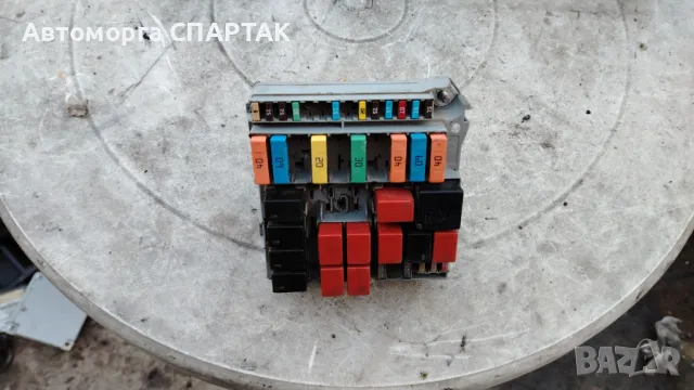 51905216 1.4L кутия с предпазители на двигател Подходящ за 12-17 FIAT 500 186241 M035