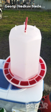 Продавам поилка за кокошки 