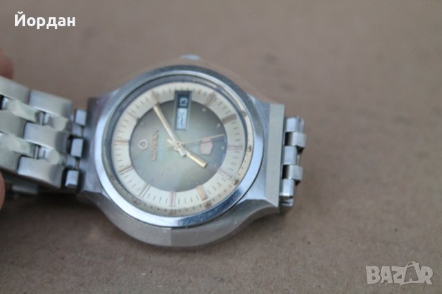 Швейцарски мъжки часовник ''Omax'' 25 камъка, снимка 5 - Мъжки - 43490330