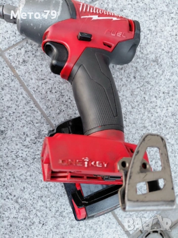 Milwaukee M18 ONEIWF 12 Гайковерт , снимка 7 - Други инструменти - 53498700