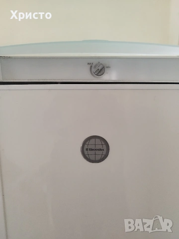 Продавам хладилник Електролукс , снимка 3 - Хладилници - 53606848