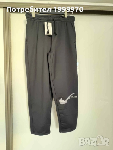 Оригинално ново долнище Найк, снимка 4 - Спортни екипи - 51815465