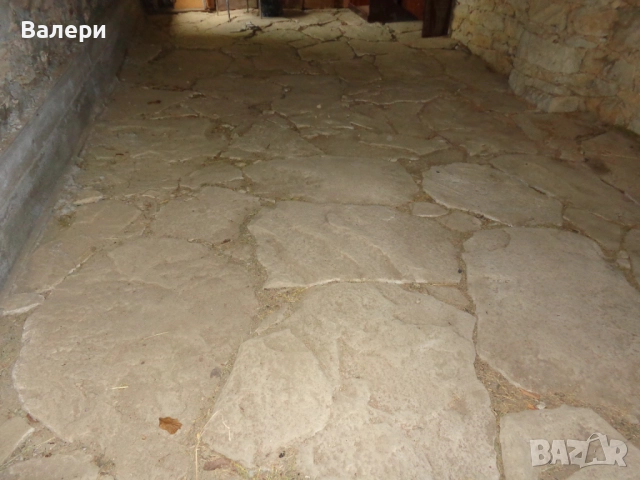 Продавам парцел в регулация с масивна плевня+ток и вода, снимка 9 - Парцели - 51548958