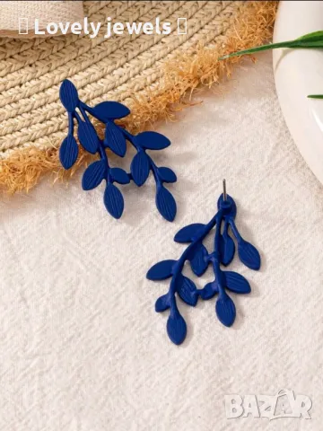 Сини велурени листенца обици , снимка 2 - Обеци - 47610906