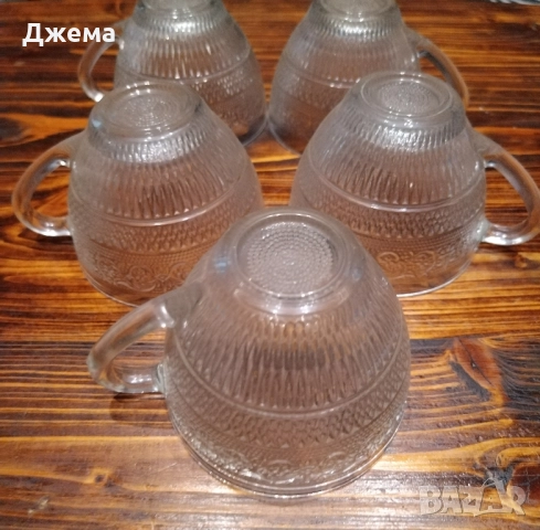 Комплект стъклени чаши , снимка 2 - Антикварни и старинни предмети - 52055250
