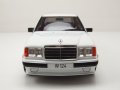 Mercedes W124 Tuning 1986 - мащаб 1:18 на Model Car Group моделът е нов в кутия, снимка 5