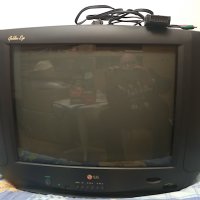 Цветен телевизор с кинескоп, снимка 1 - Телевизори - 43947744