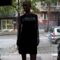 Черна официална рокля с камъни Сваровски на Emilio Pucci, снимка 1 - Рокли - 44911537