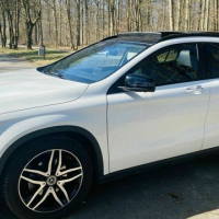 Mercedes Benz GLA200d, снимка 3 - Автомобили и джипове - 36442592