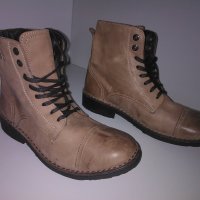 Levis оригинални обувки, снимка 1 - Мъжки боти - 40017213